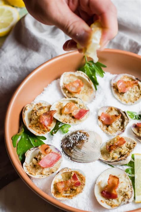 The BEST 5 Ingredient Clams Casino .